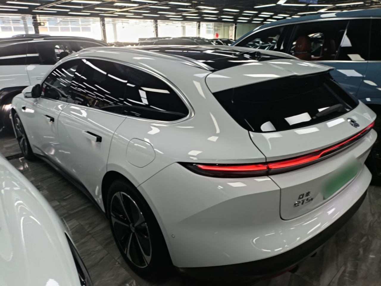 ET5T 2024 75kWh Touring photo 4