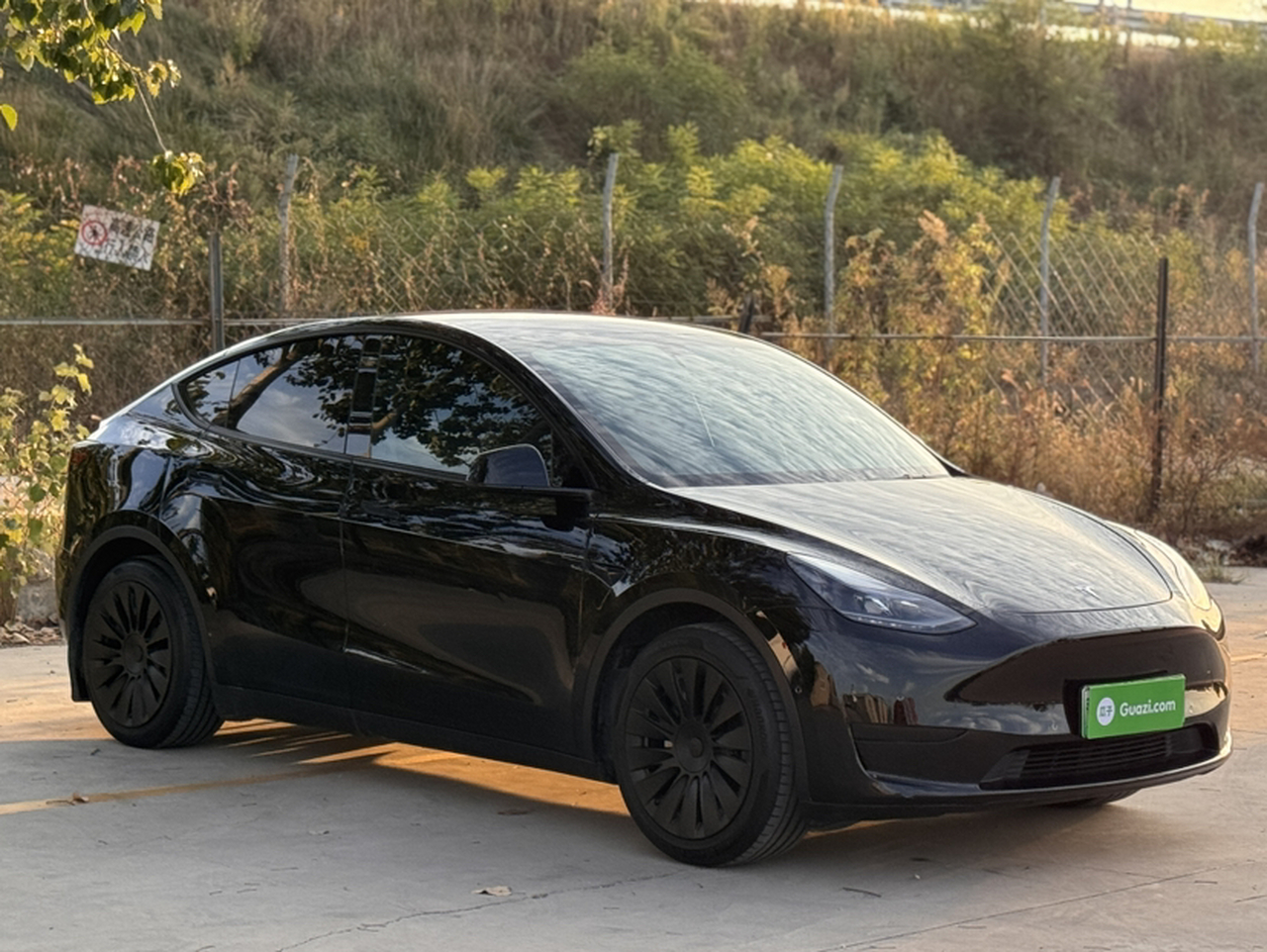 Model Y 2022 Facelift RWD photo 3