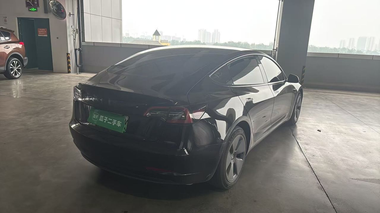 Model 3 2022 RWD photo 4