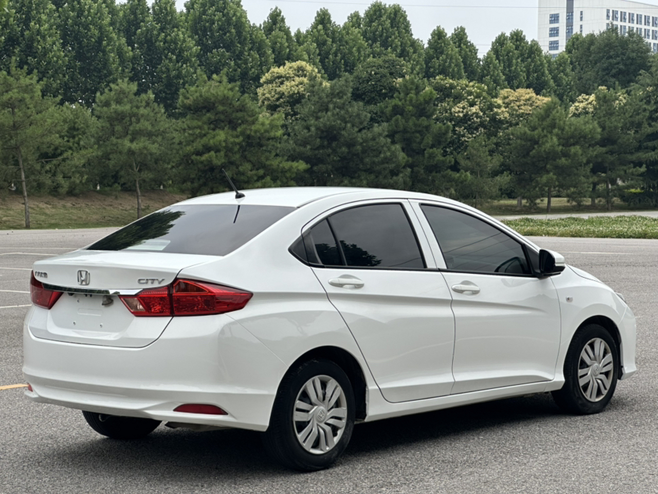 2017 1.5L CVT Comfort photo 4