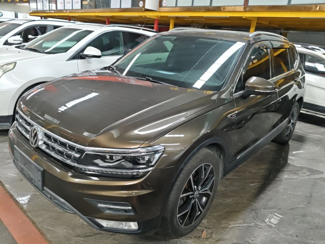 Tiguan L 2017 380TSI AT AWD Flagship