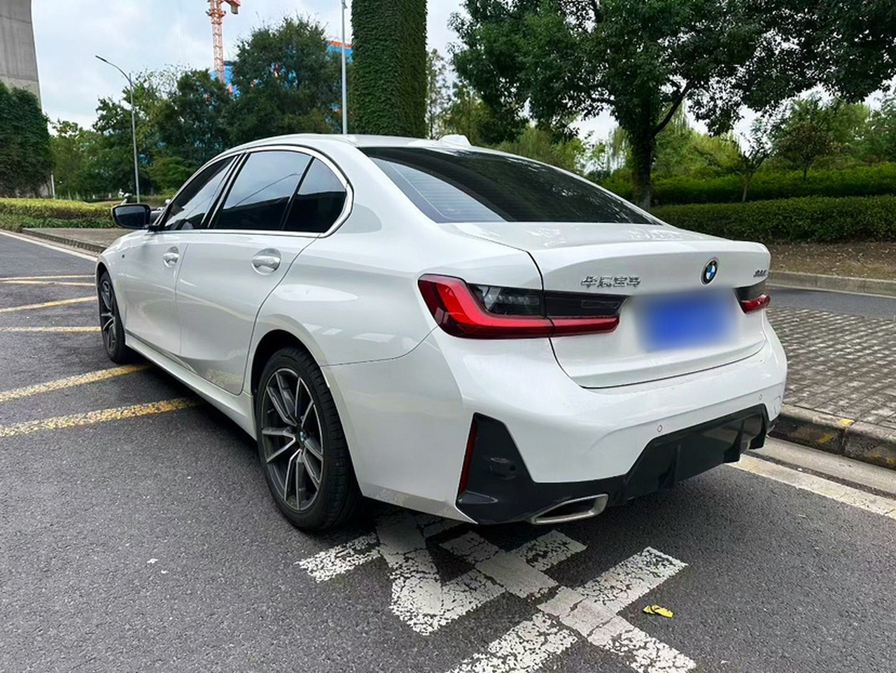 3 Series 2023 320Li M Sport Package photo 5