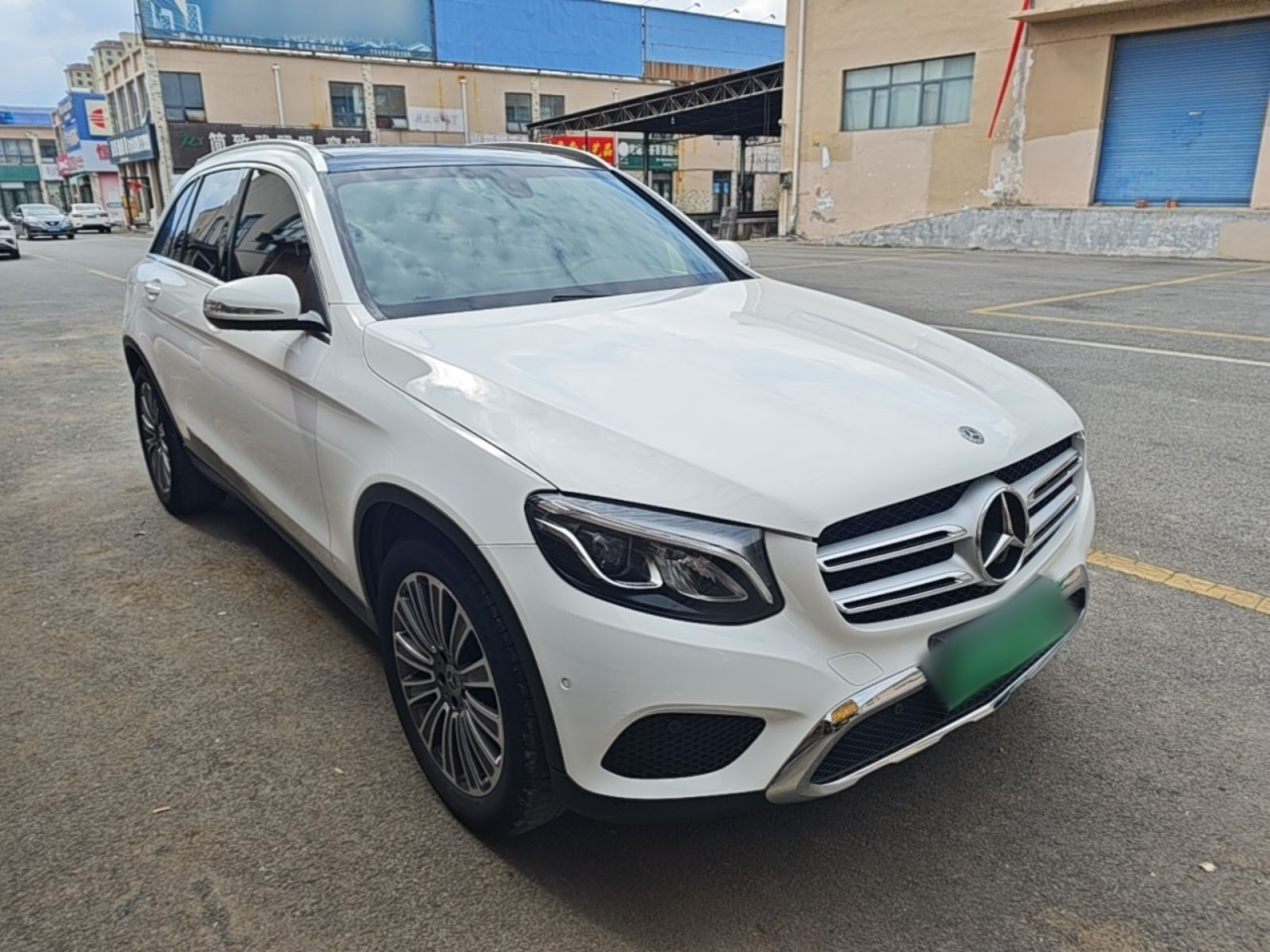 GLC 2017 GLC 200 4MATIC photo 3