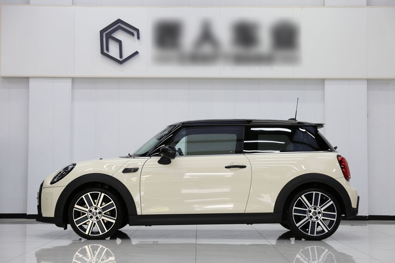 2022 2.0T COOPER S photo 2