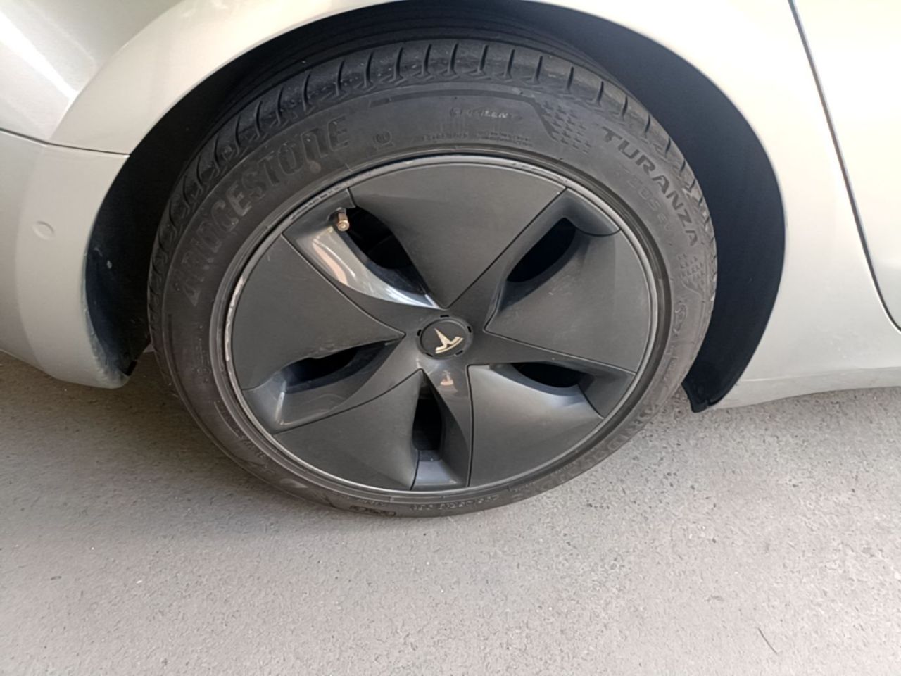 Model 3 2020 Standard Range RWD Upgraded photo 4