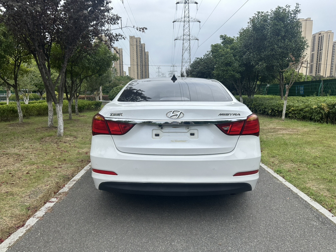 Mistra 2014 1.8L AT Smart GLS photo 2