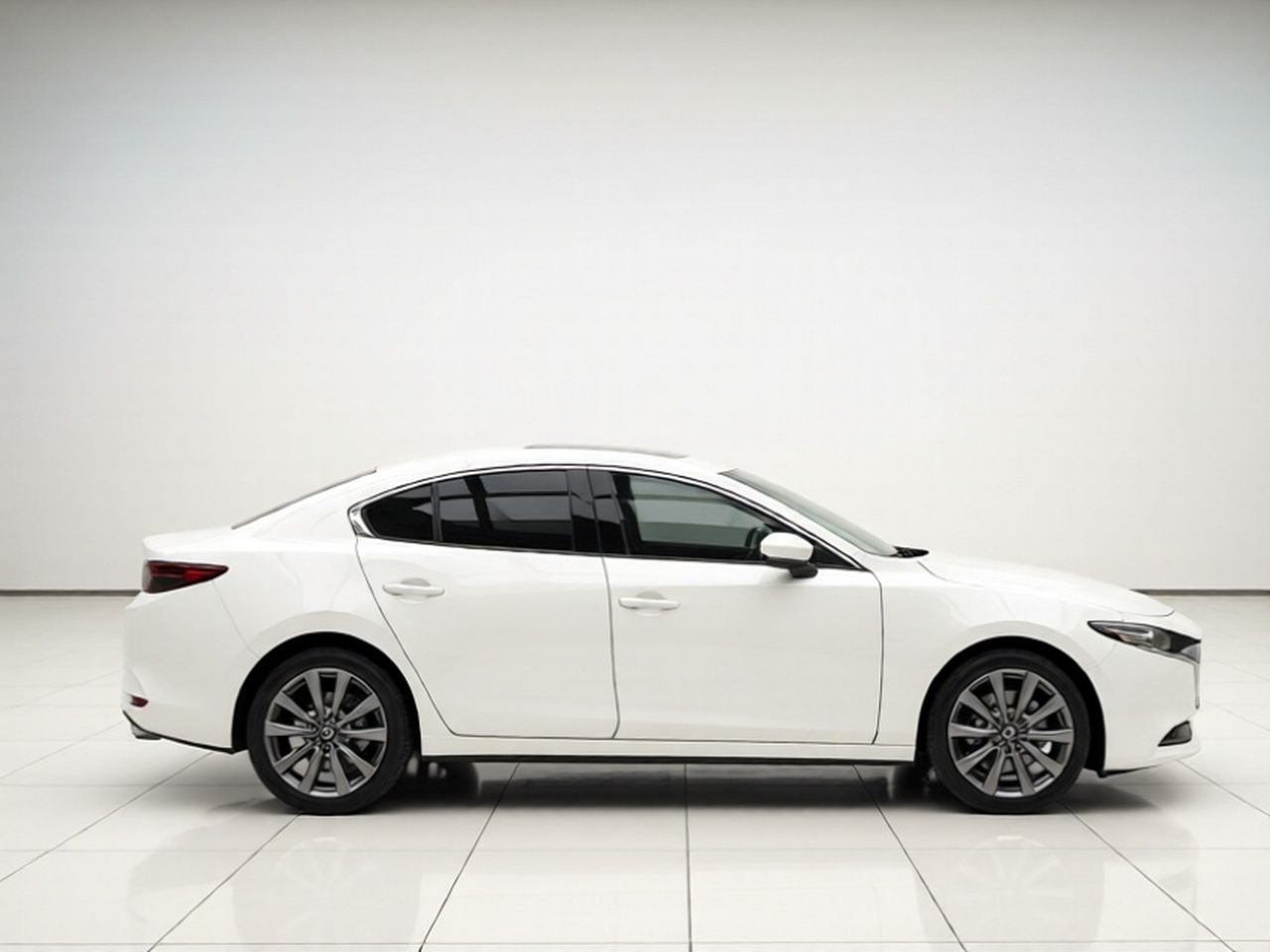 3 Axela 2022 2.0L AT photo 3