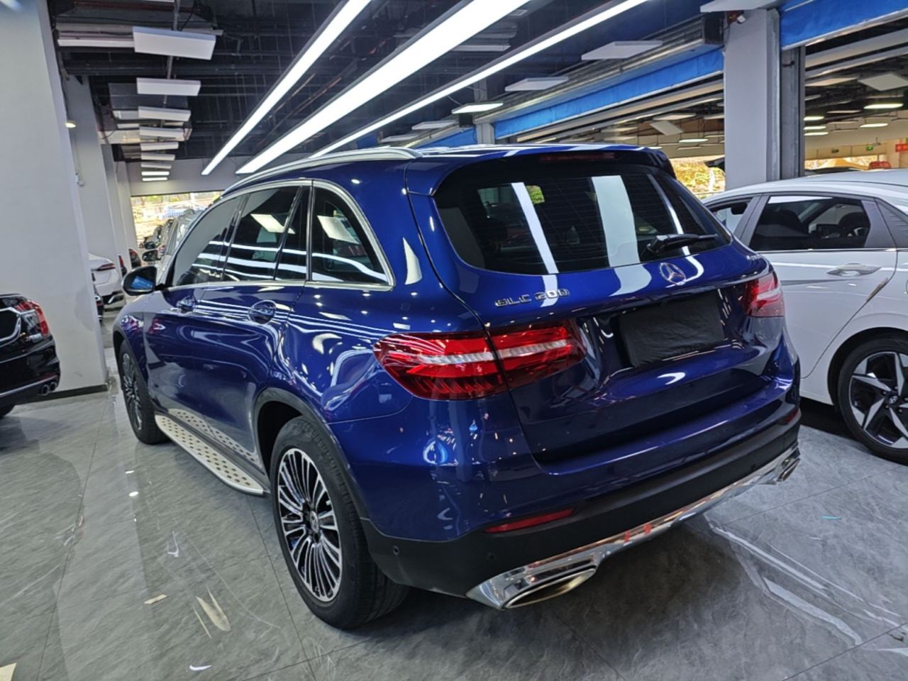 GLC 2018 GLC 200 4MATIC photo 4