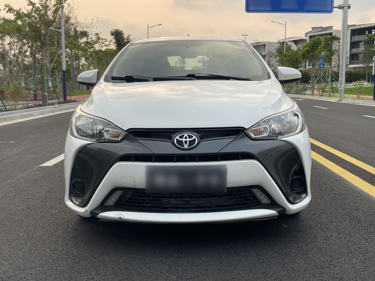 YARiS L 2020 1.5L CVT Leading photo 3