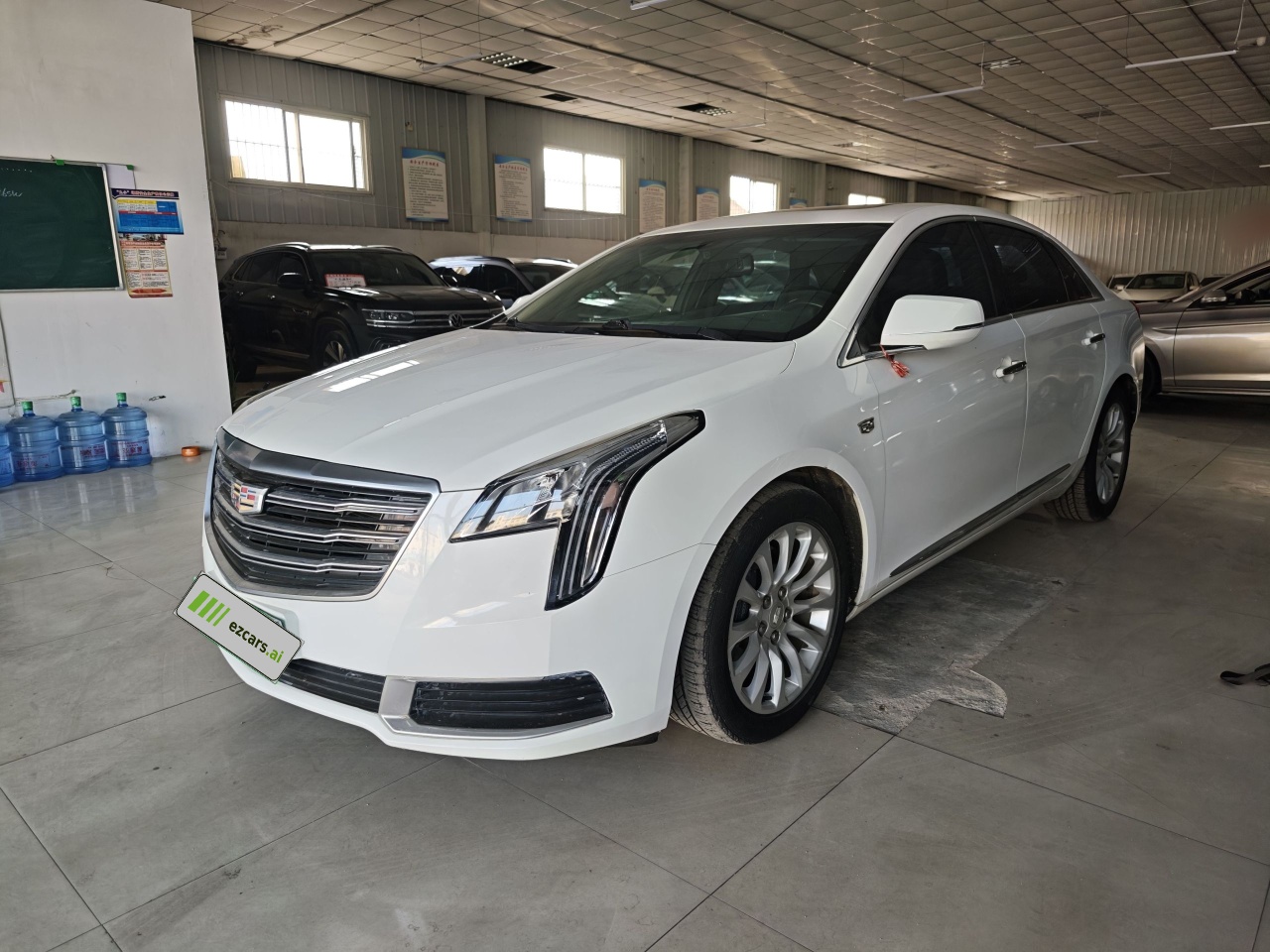 XTS 2018 28T Tech