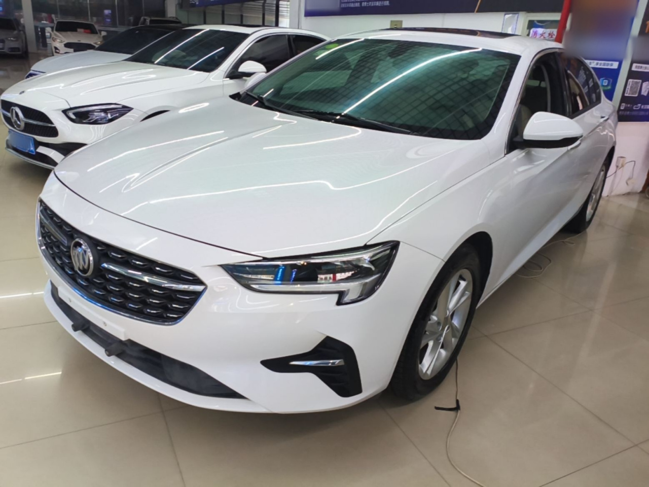 Regal 2020 552T Elite