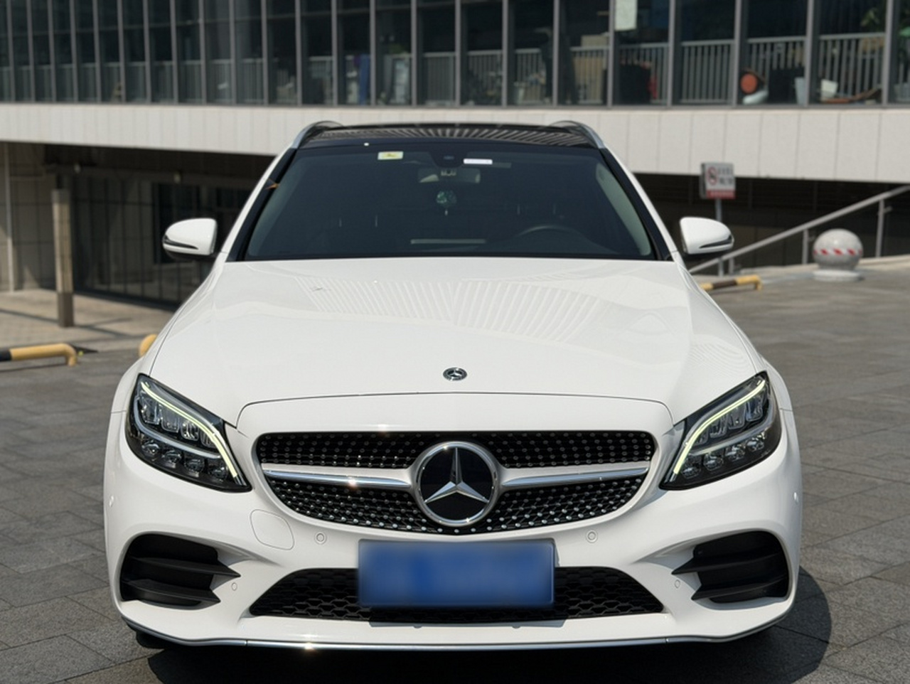 C-Class Imported 2019 C 260 Wagon photo 2