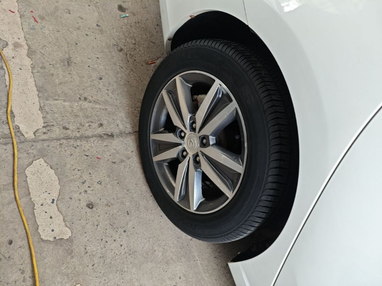Eado 2016 1.6L MT photo 3