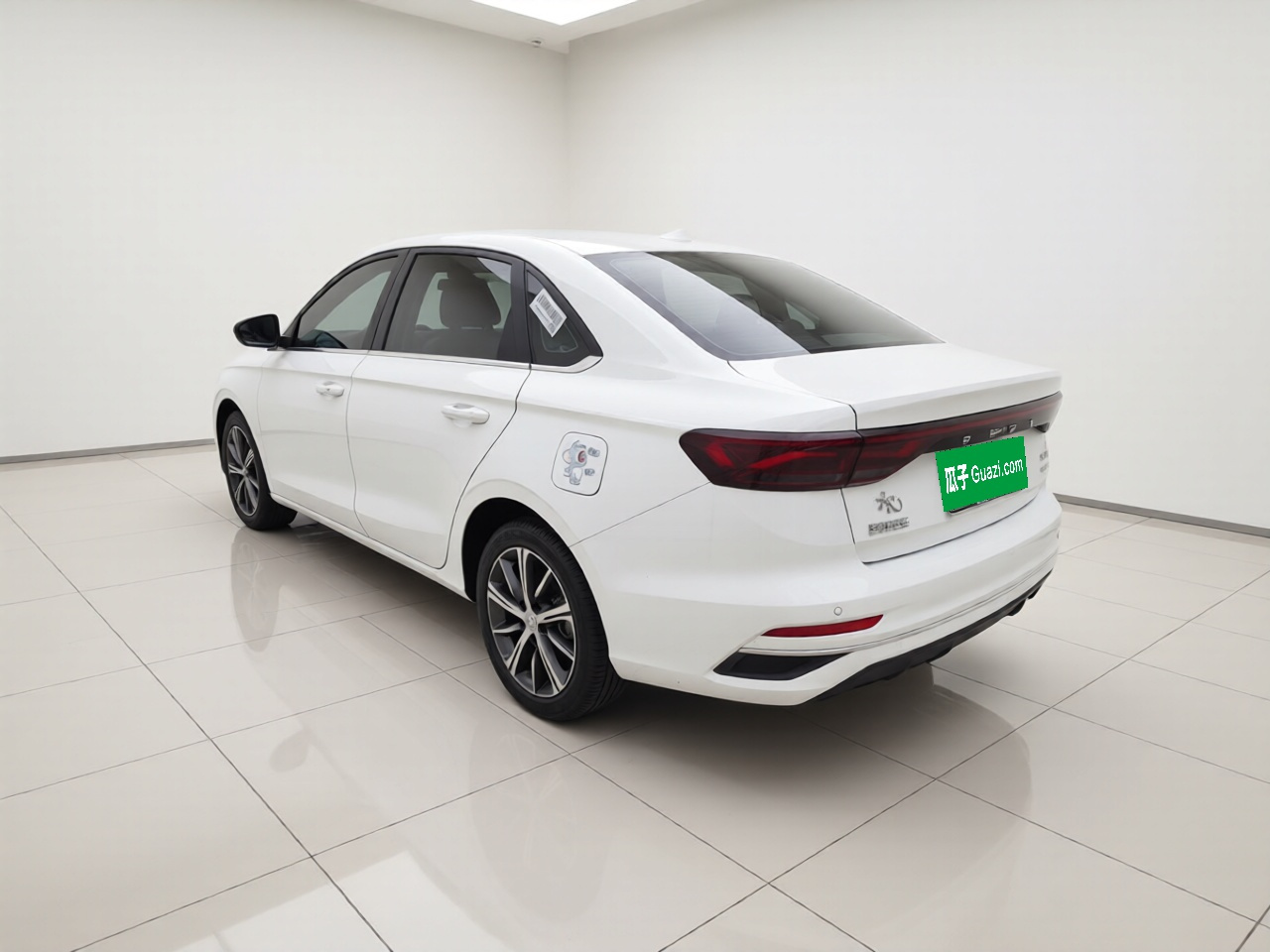 Emgrand 2022 4 1.5L CVT Flagship photo 4