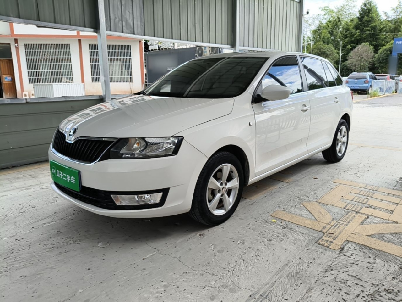 Rapid Spaceback 2016 Facelift 1.6L AT