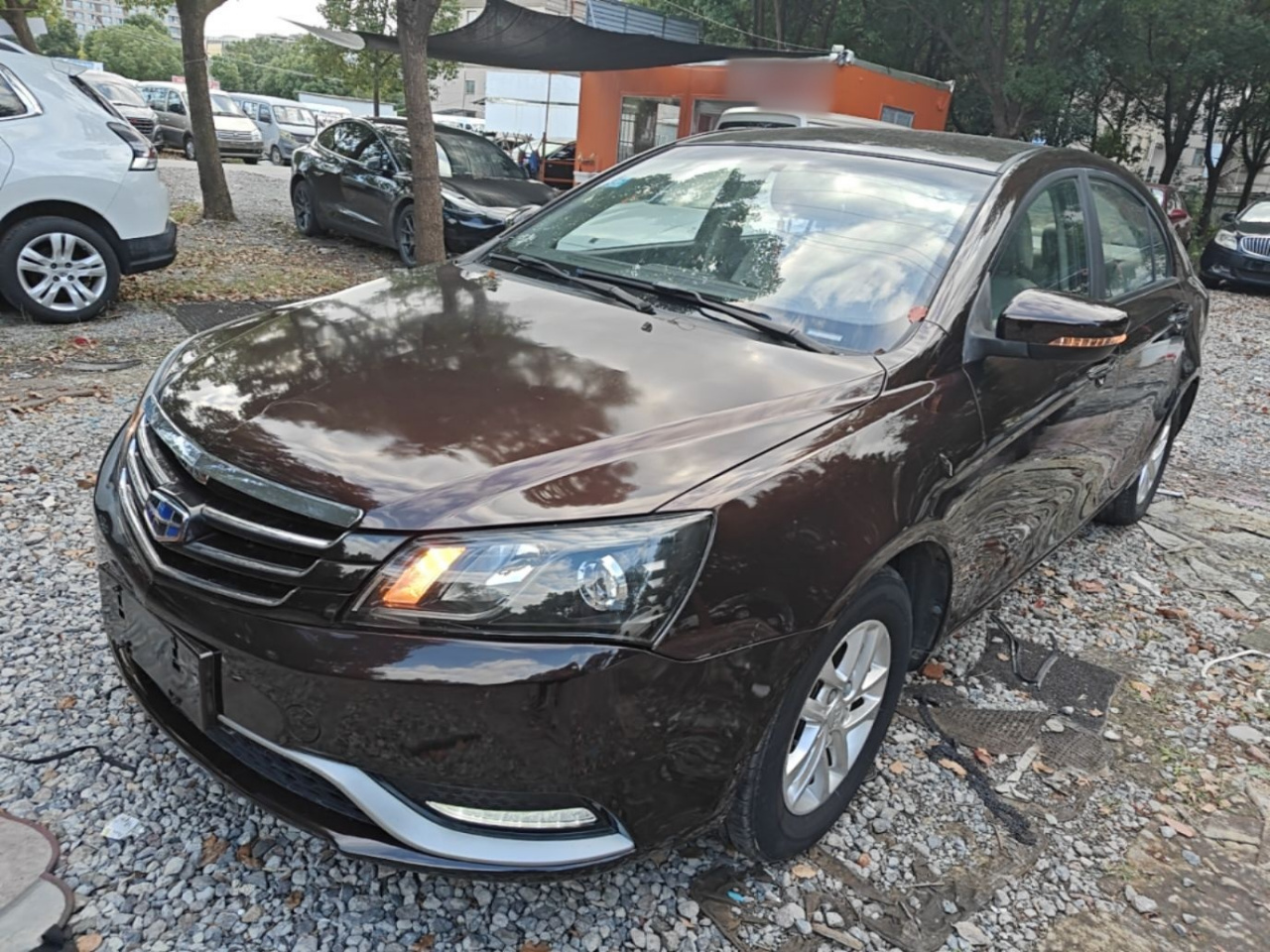 Emgrand 2016 Sedan 1.5L MT Luxury