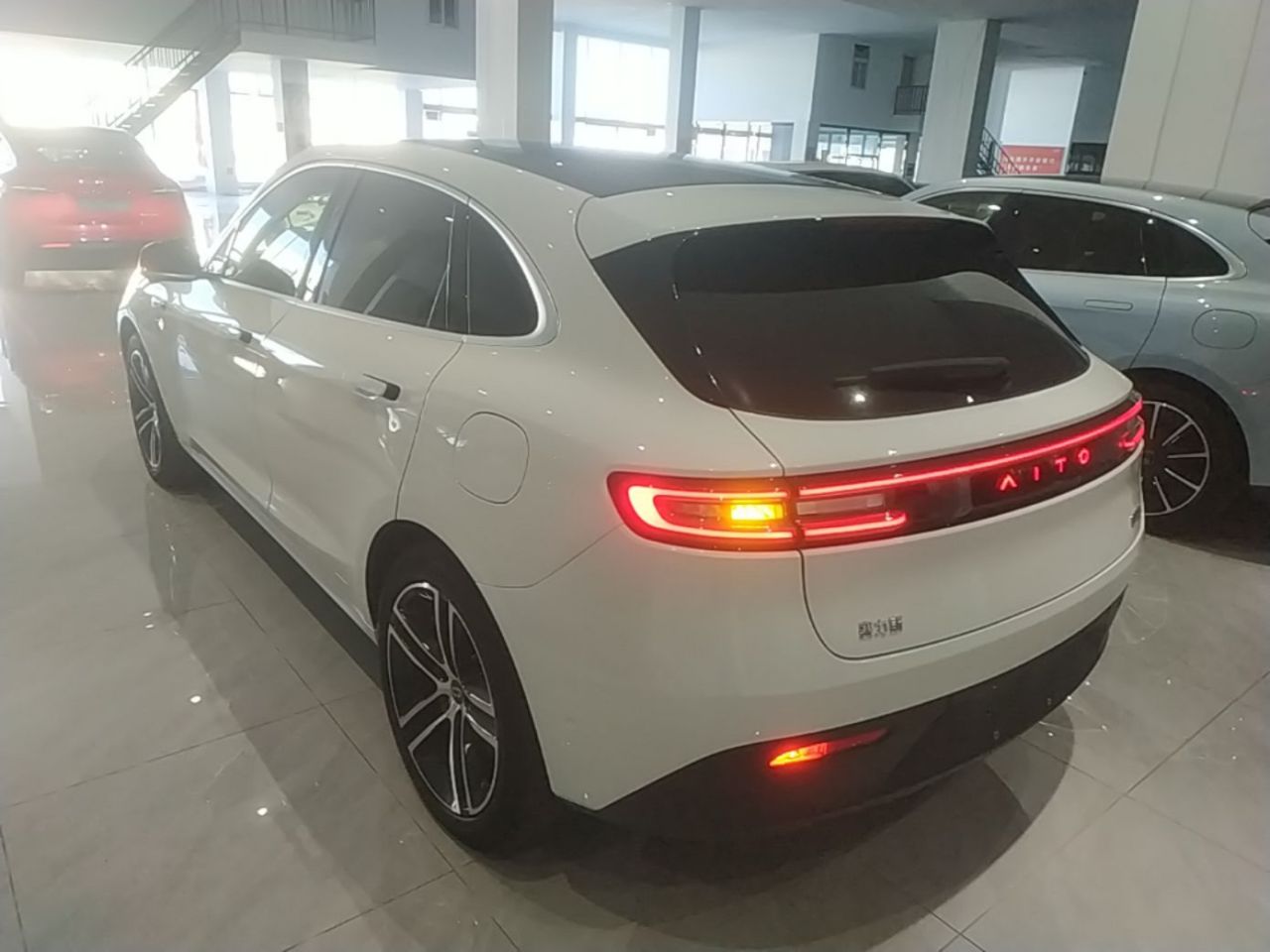 HIMA AITO M5 2023 EREV RWD ADAS photo 4