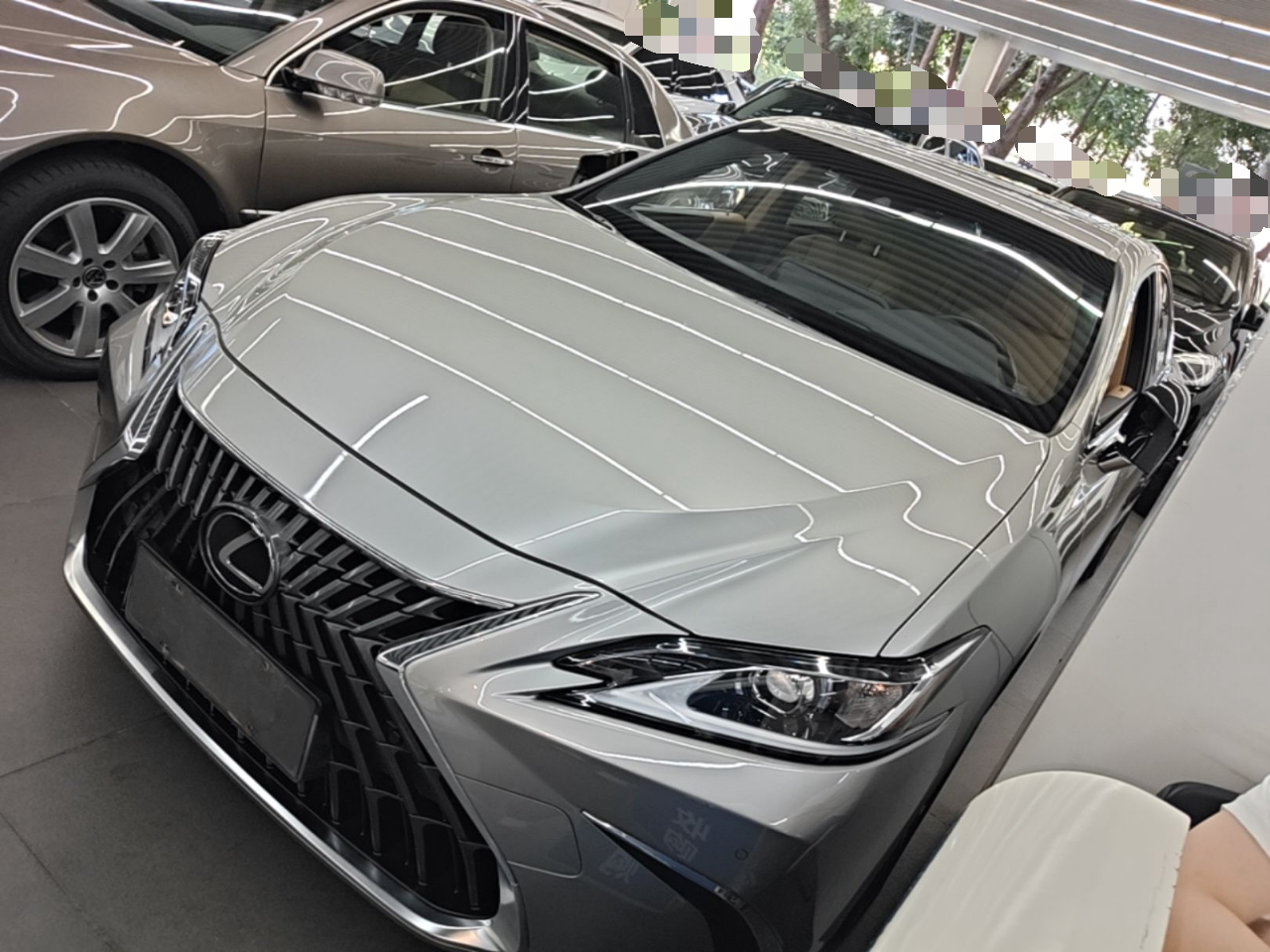 ES 2021 200 Luxury