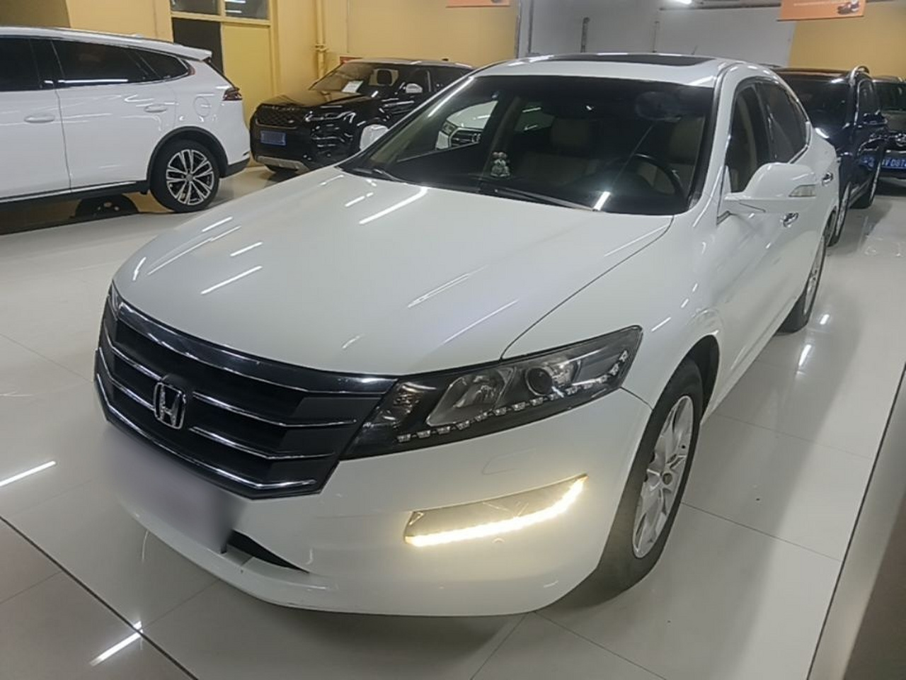 2012 2.4L Luxury