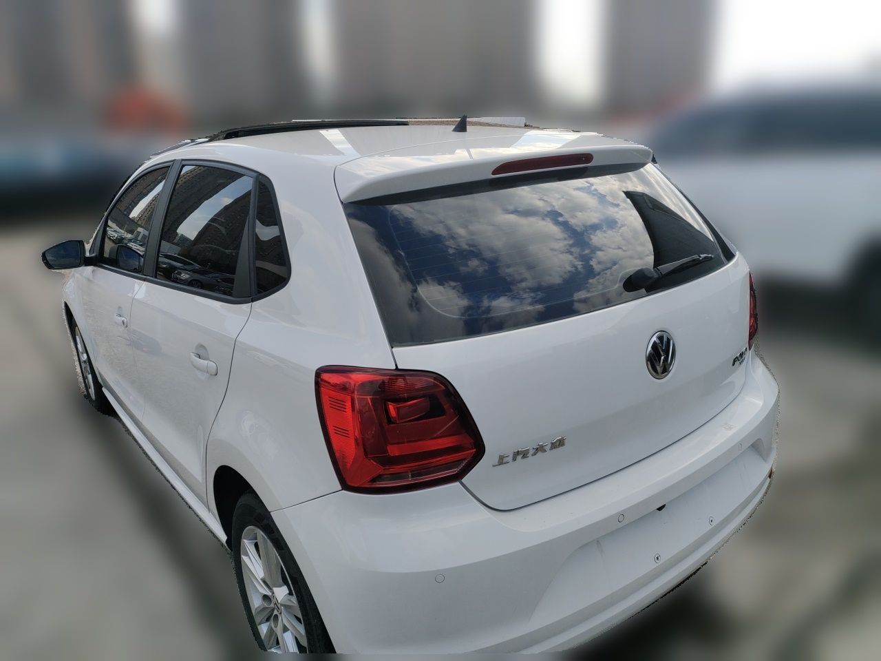 Polo 2016 1.6L AT Comfort photo 4