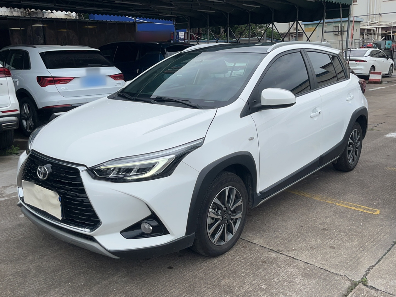 YARiS L 2022 X 1.5L CVT Luxury PLUS