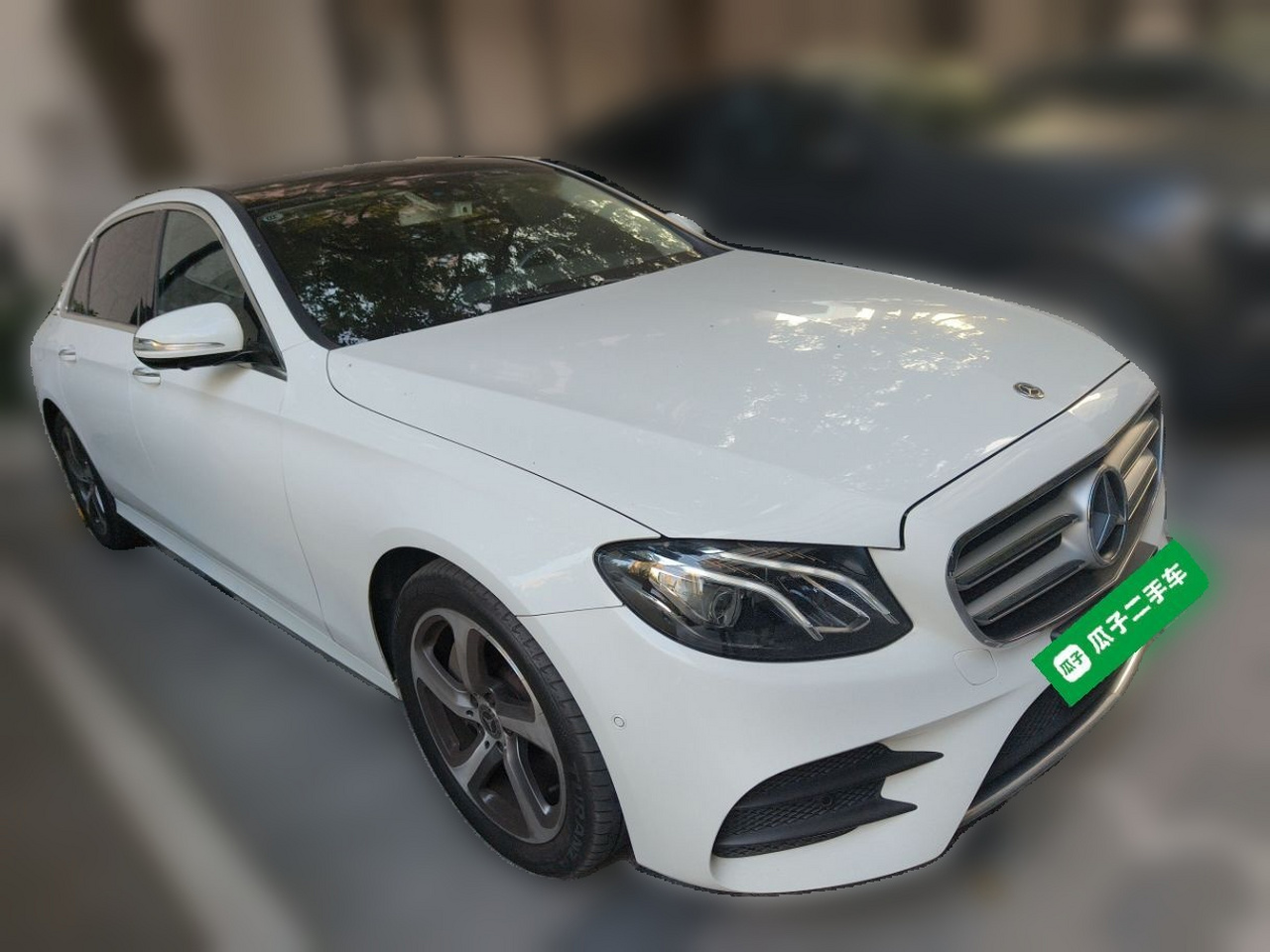 E-Class 2017 E 300 L Sport Luxury photo 3