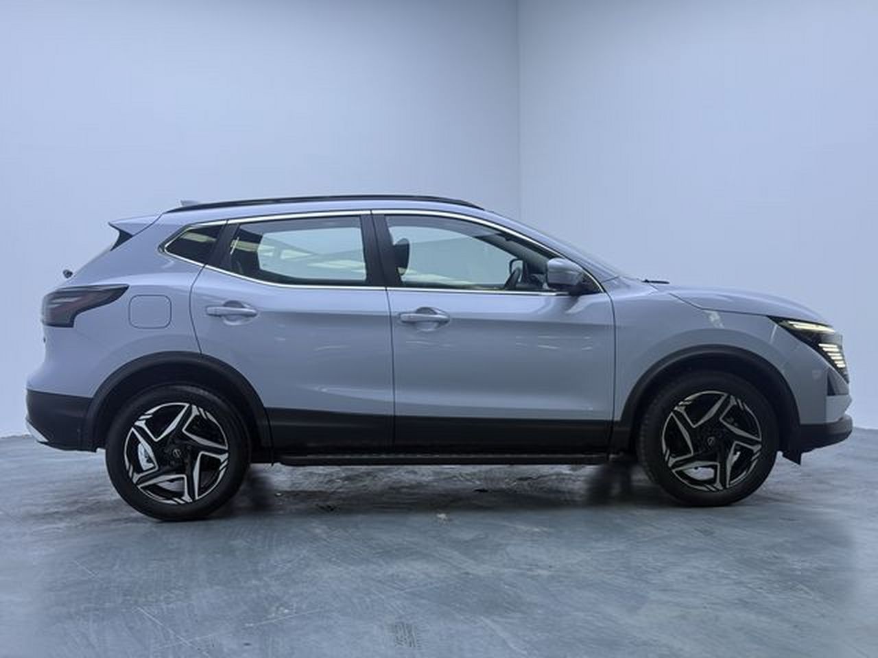 Qashqai 2025 2.0L CVT XV+ Leading photo 4
