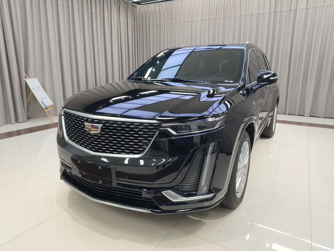 XT6 2022 2.0T 7-Seater RWD Luxury