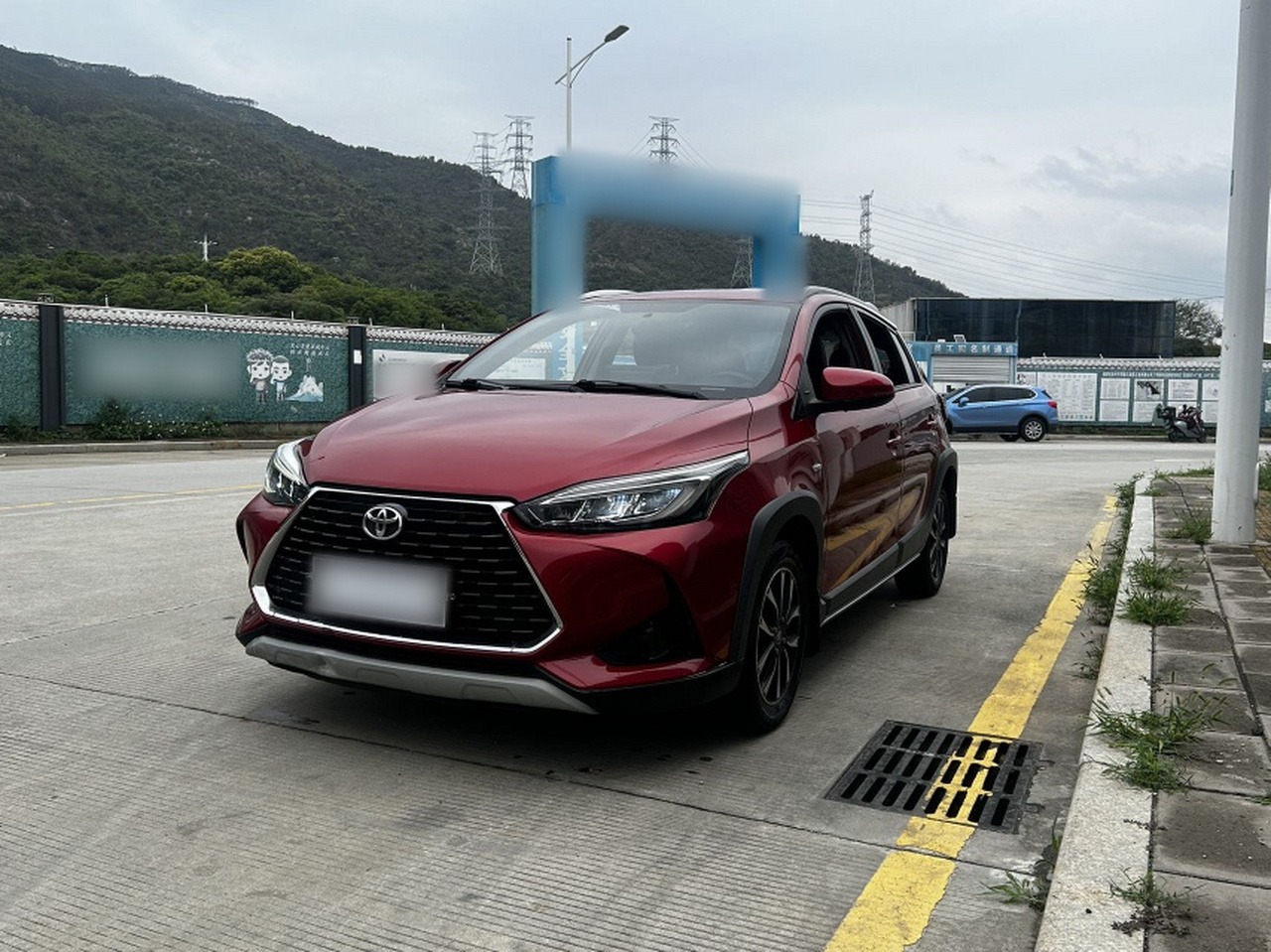 YARiS L 2021 X 1.5L CVT Leading