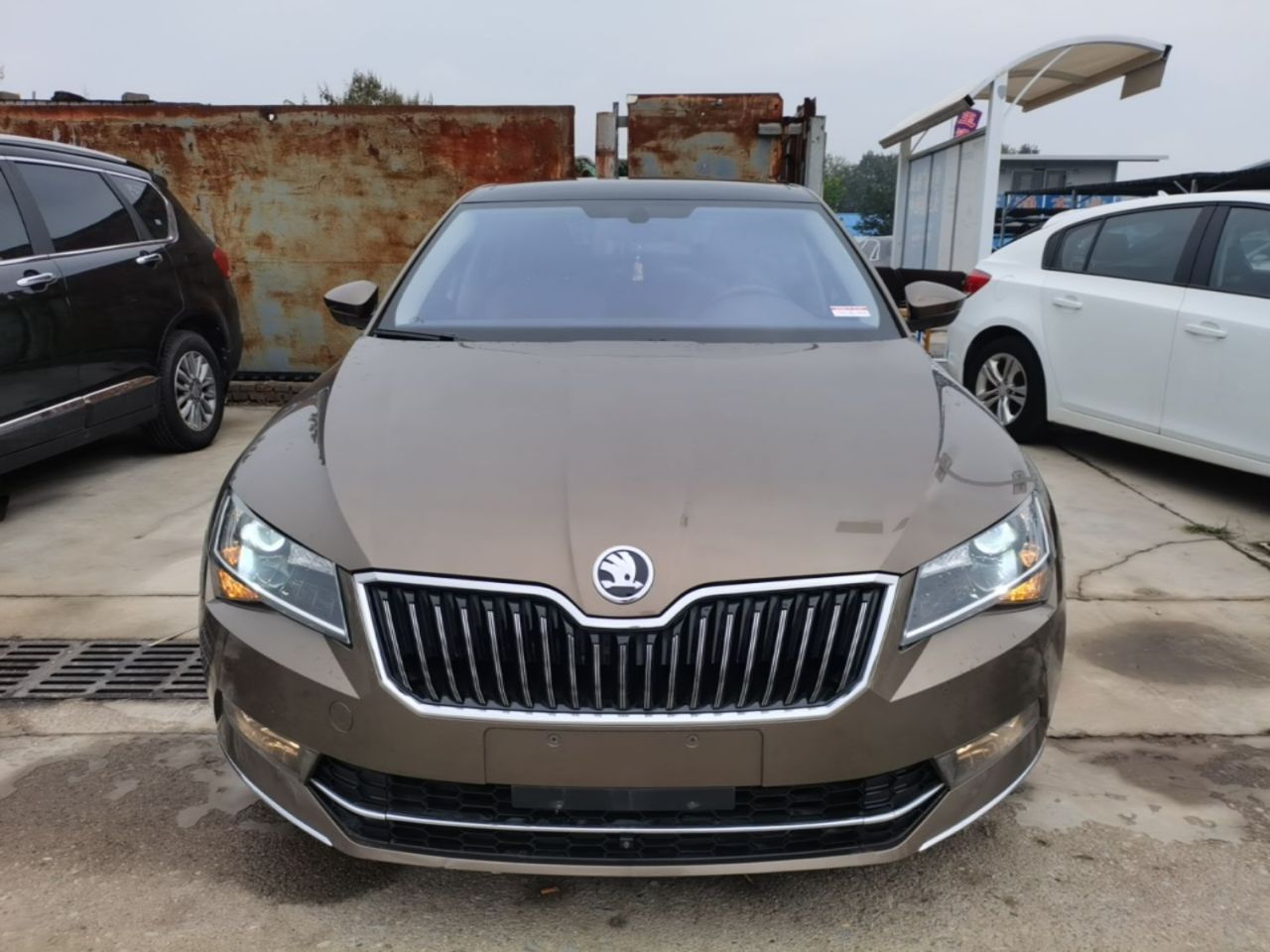 Superb 2016 TSI330 DSG photo 2