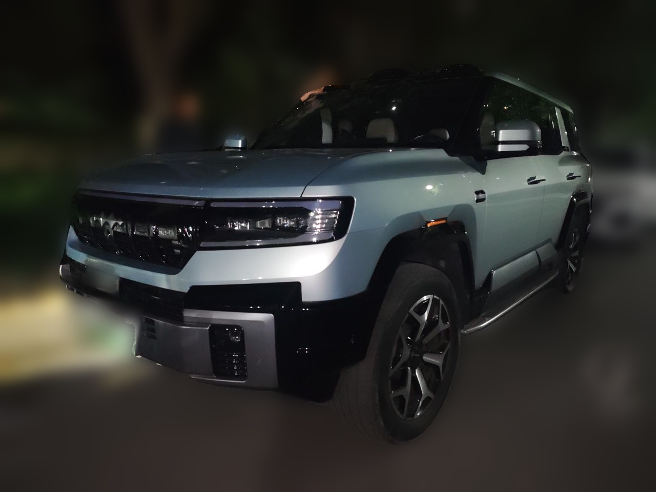 Fang Cheng Bao Leopard 8 2025 Luxury 7-Seater
