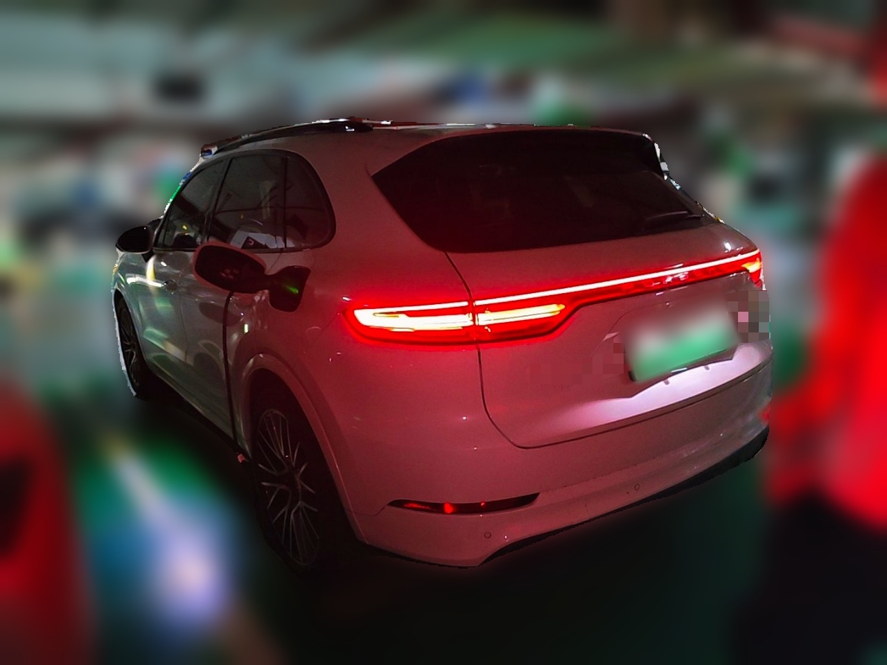 Cayenne EV 2022 Cayenne E-Hybrid 2.0T Platinum photo 4