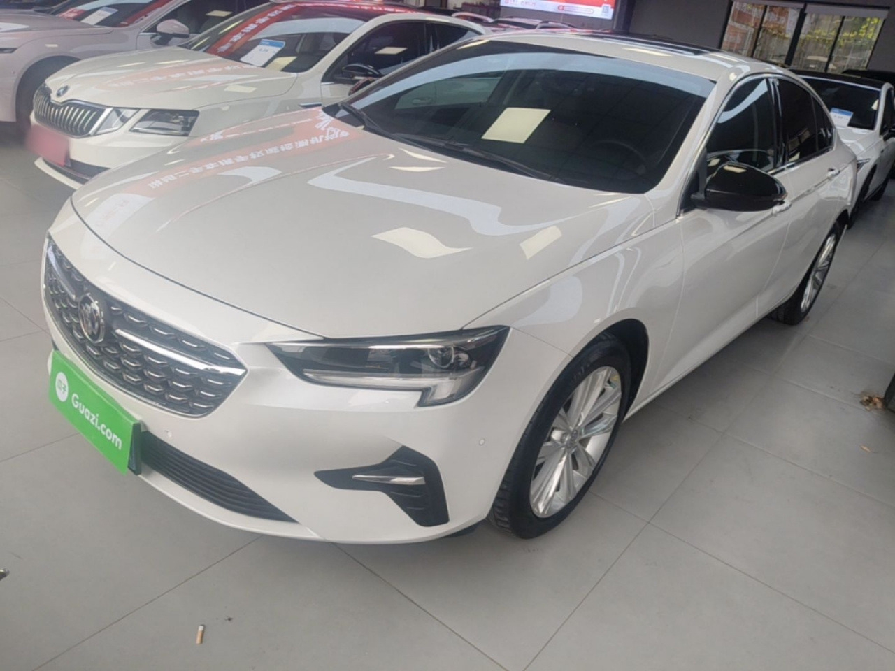 Regal 2023 652T Smart