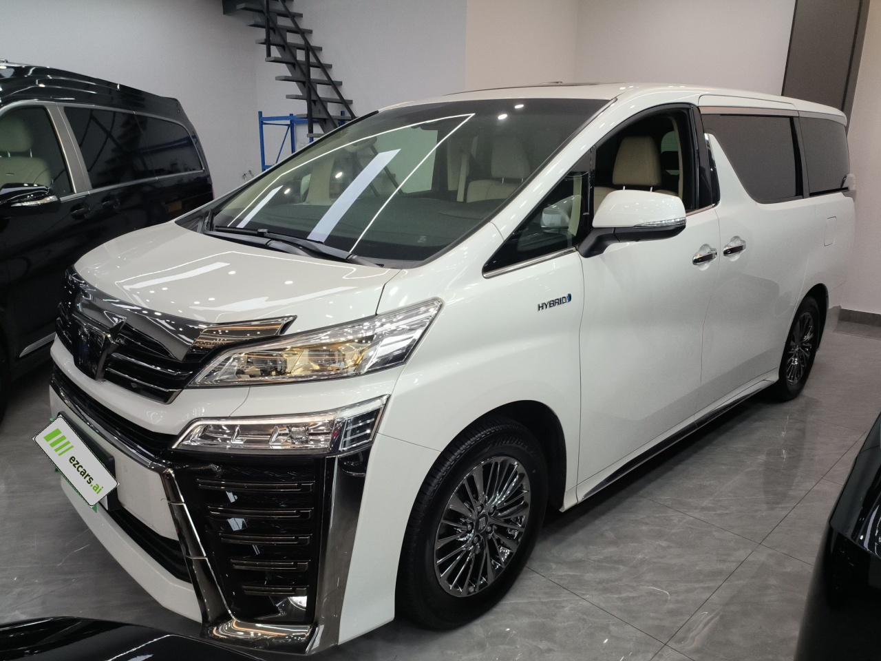 2023 Crown Hybrid 2.5L HV Supreme