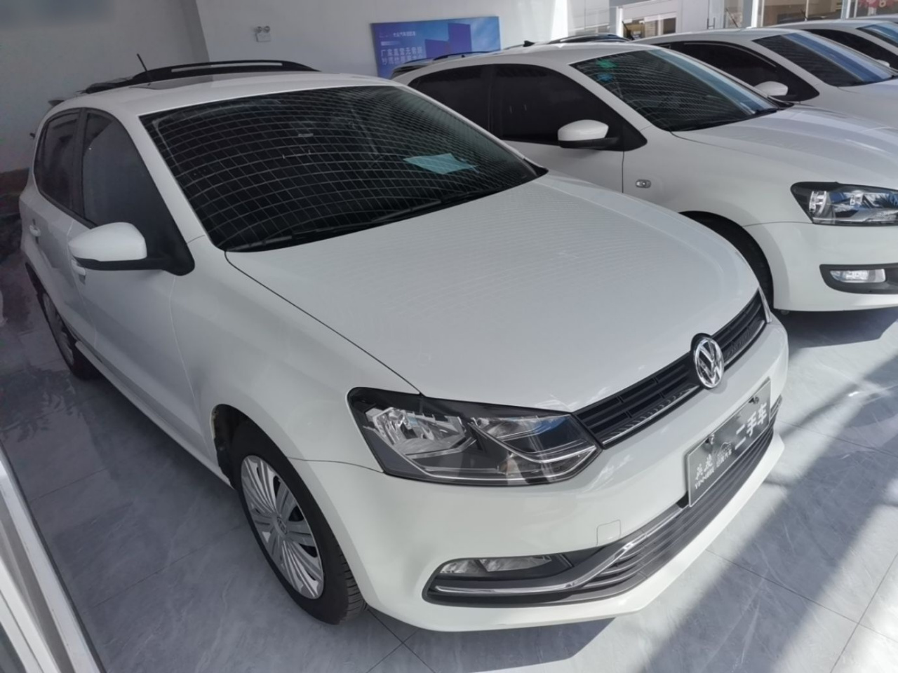 Polo 2016 1.6L AT Comfort photo 3