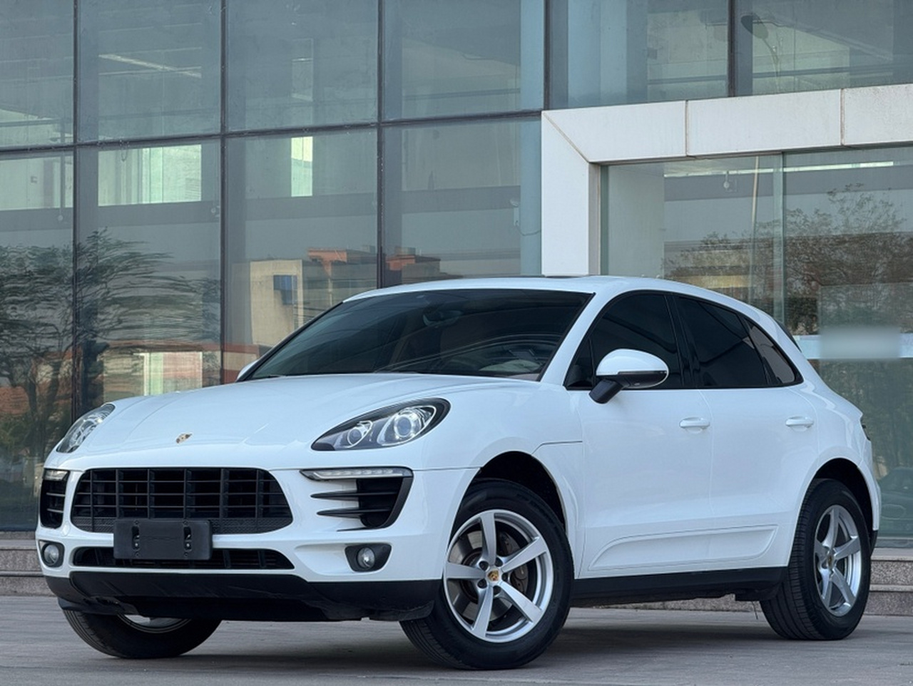 2016 Macan 2.0T