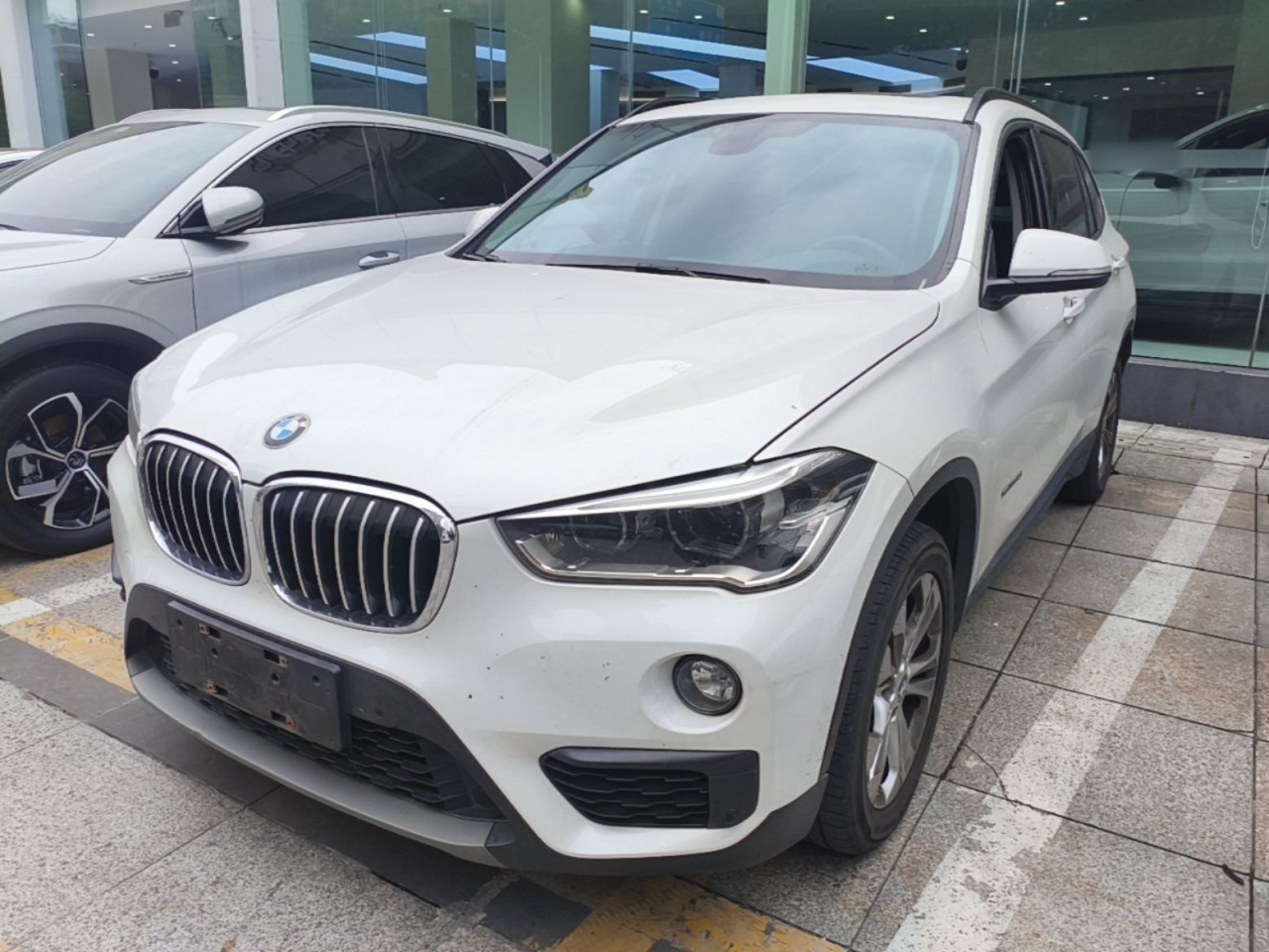 X1 2016 sDrive18Li Exclusive