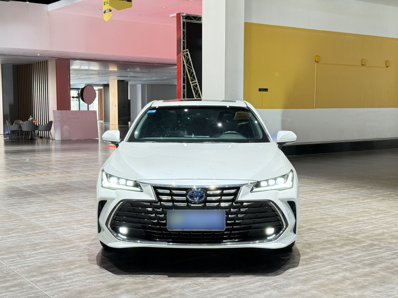 Avalon 2023 Hybrid 2.5L Luxury photo 2
