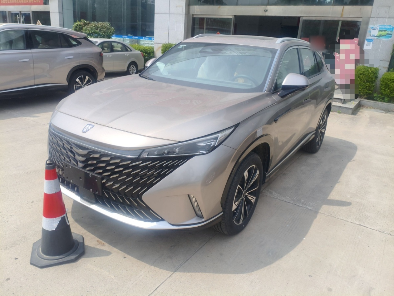 RX5 EV 2023 eRX5