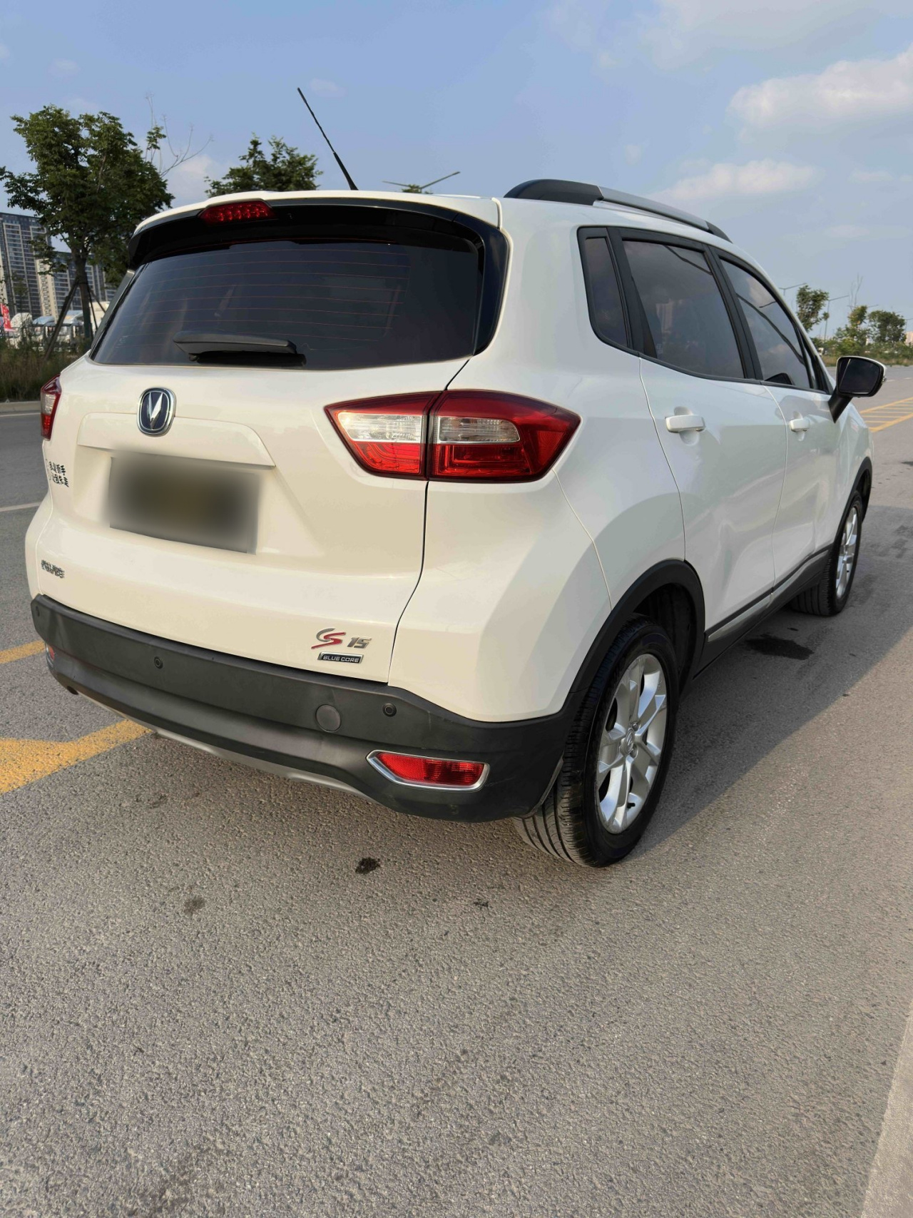 CS15 2016 1.5L AT Luxury photo 4