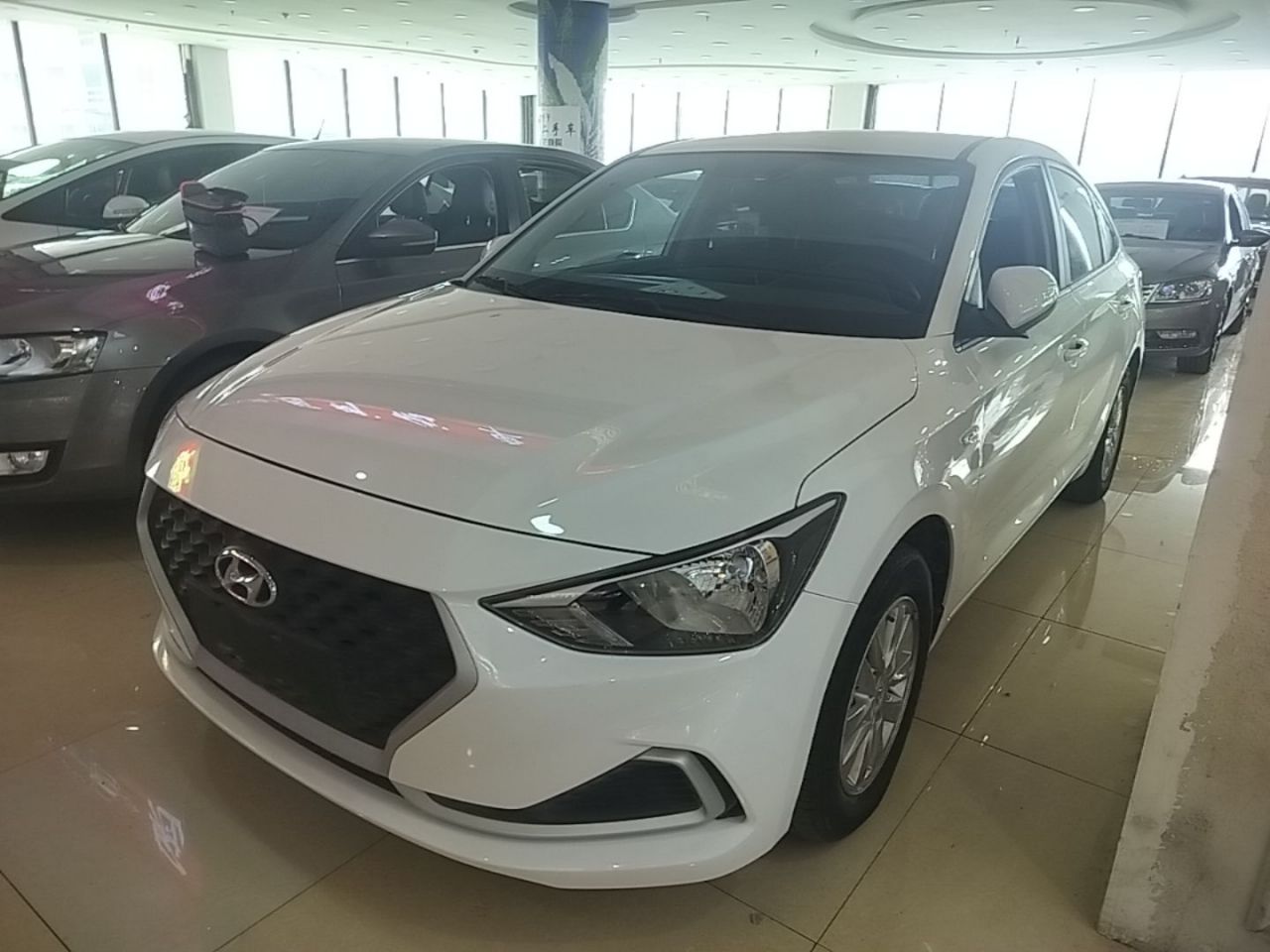 Dynamic 2020 1.6L AT GL
