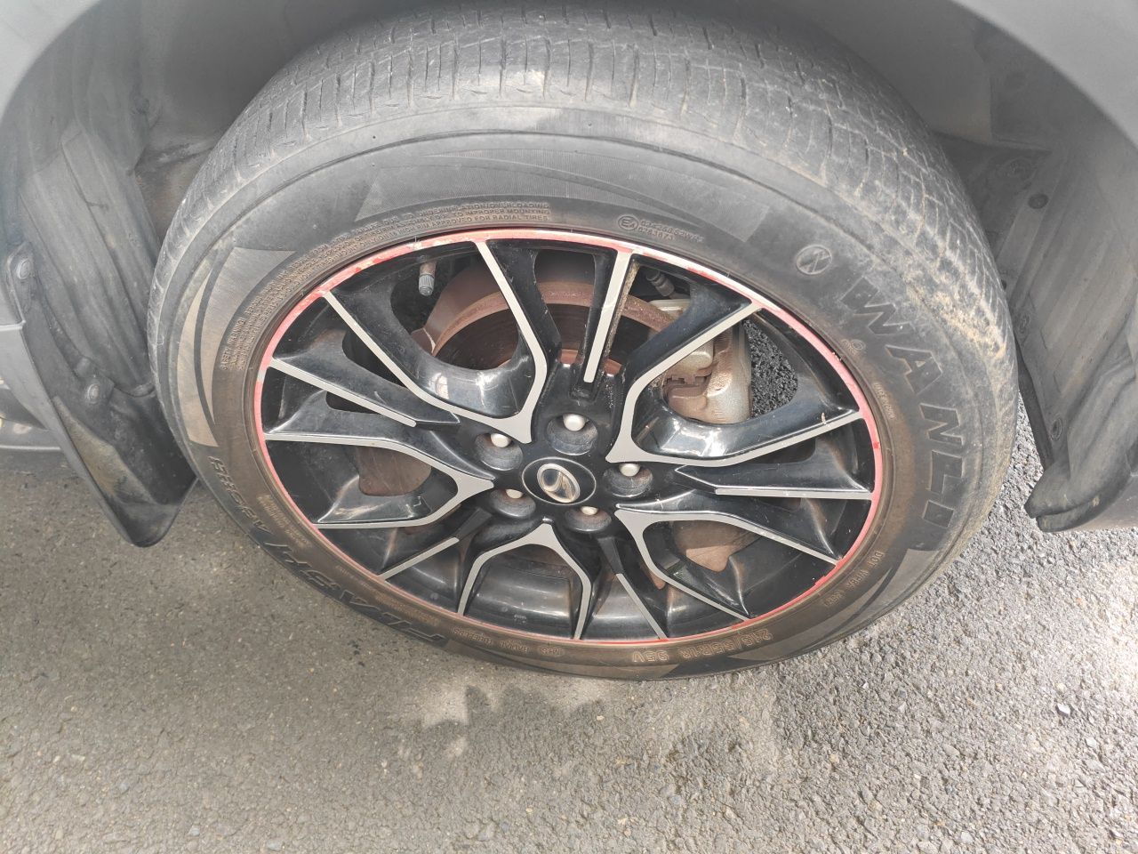 DX3 2016 1.5L MT Premium photo 2