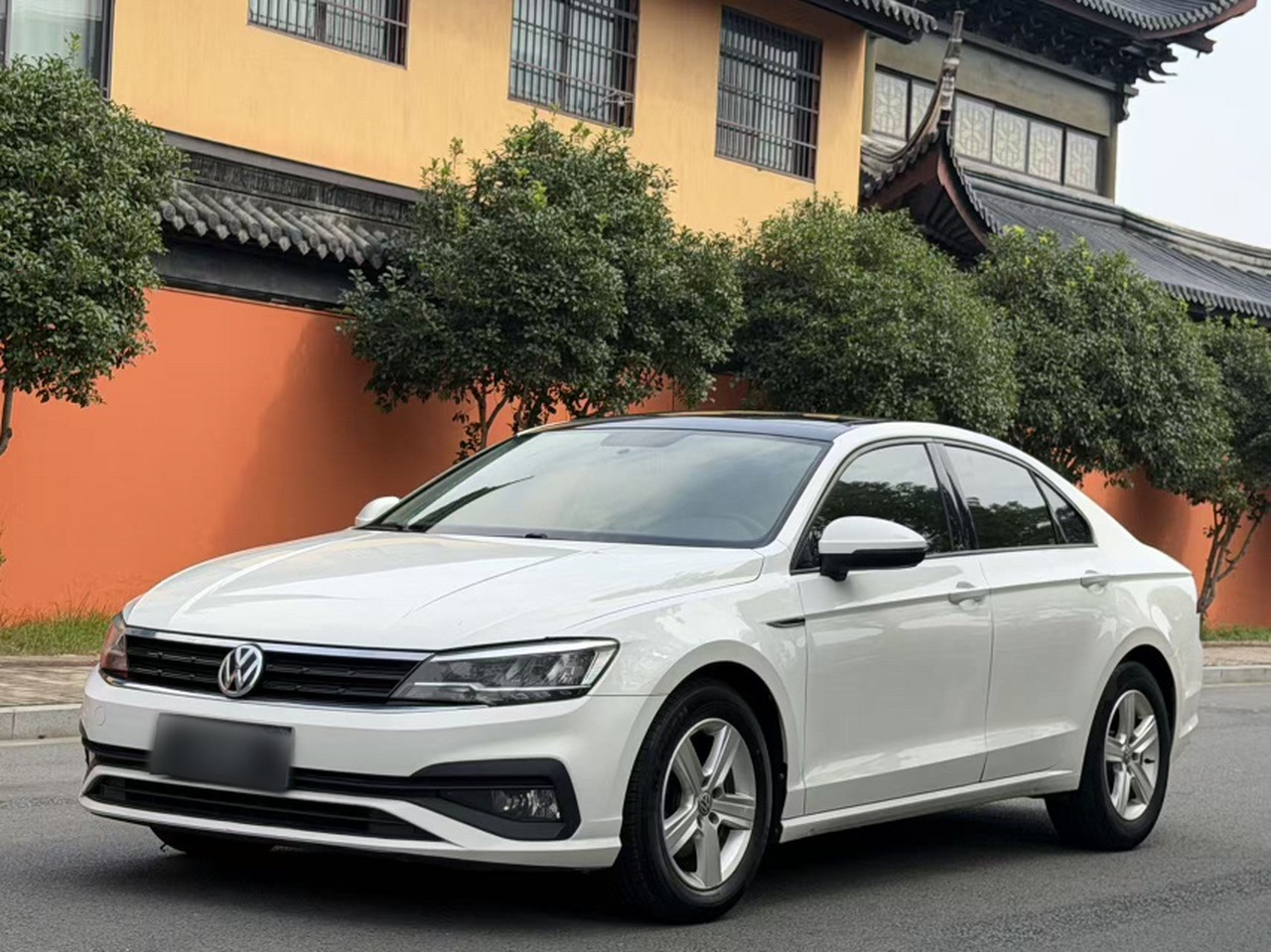 Lamando 2019 230TSI DSG China V
