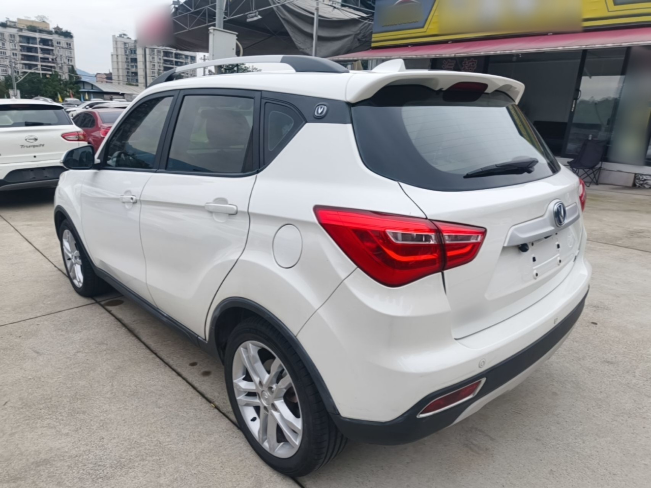 CS35 2017 1.6L MT Luxury photo 4