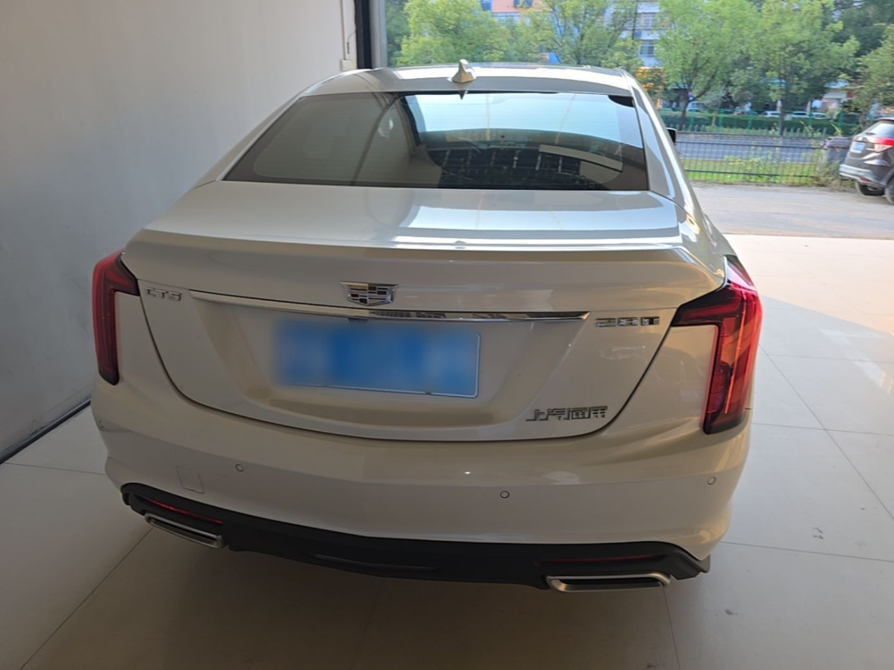 CT5 2023 28T Luxury Standard photo 5