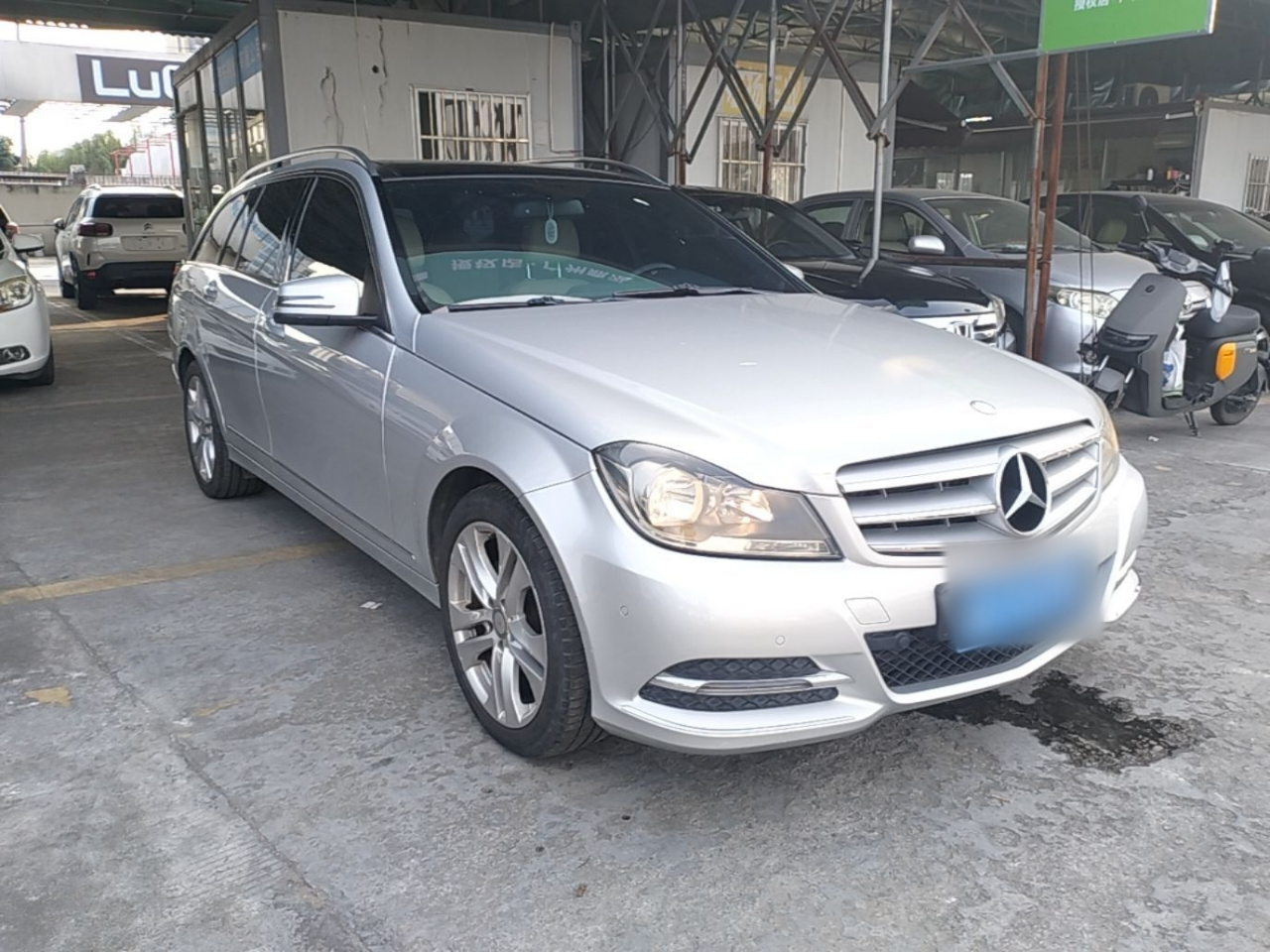 C-Class Imported 2011 C 200 Fashion Wagon photo 5