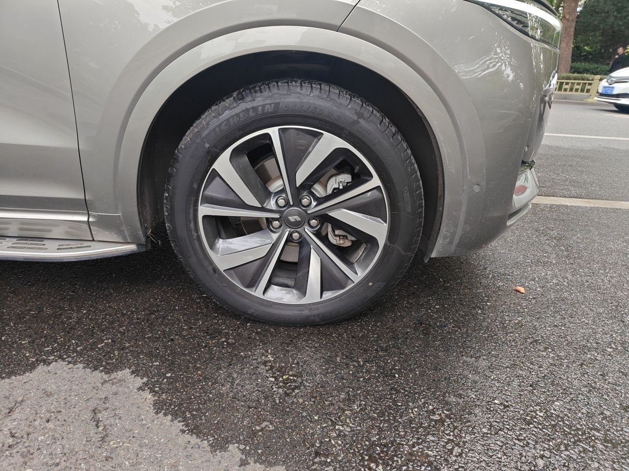 Li Auto ONE 2021 EREV 6-Seater photo 5