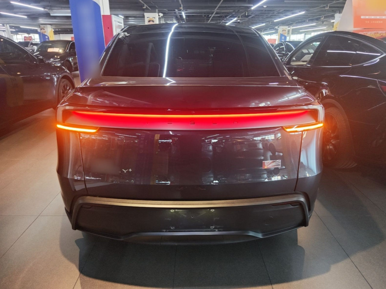 Model Y 2025 RWD photo 5