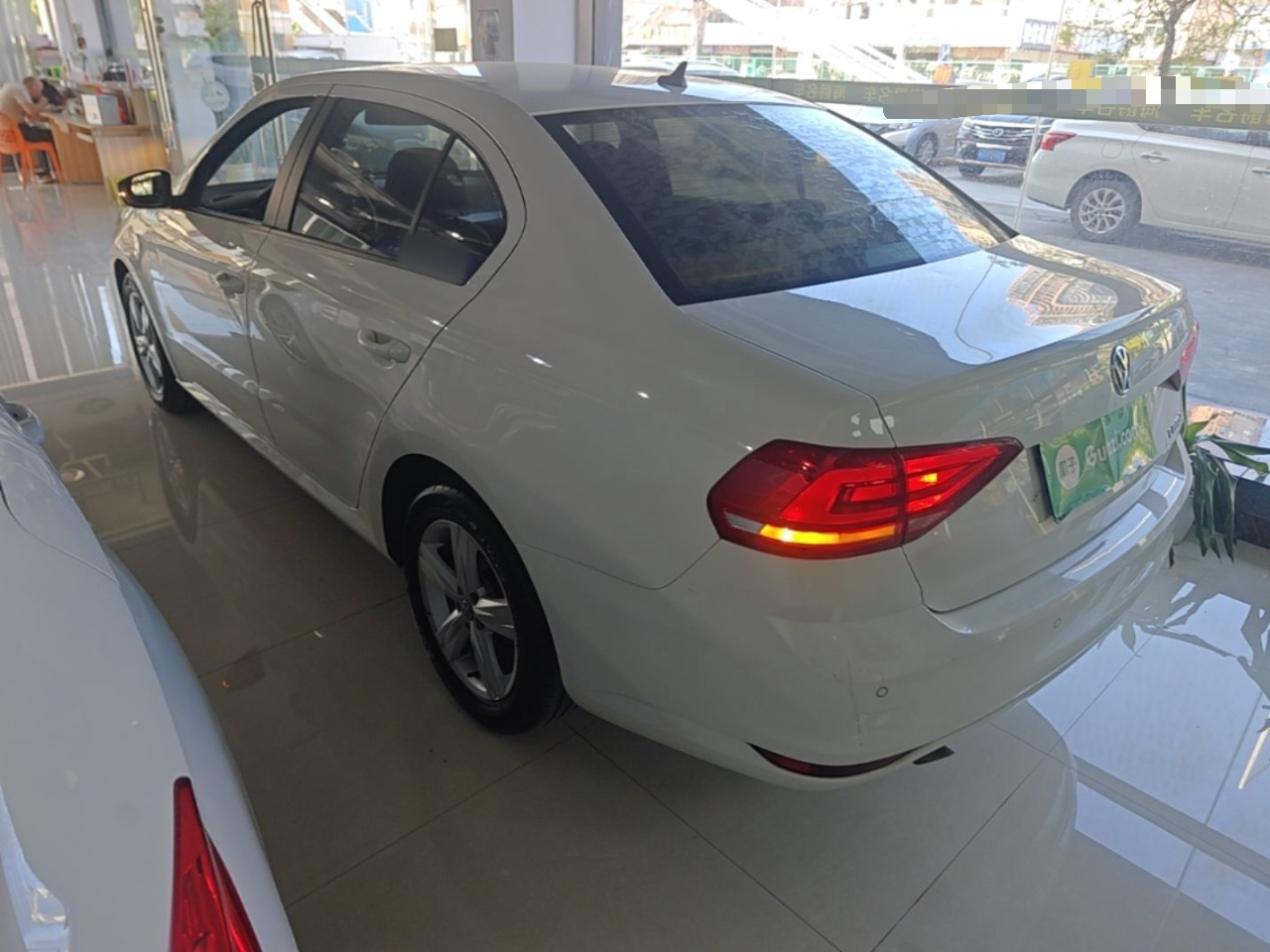 Lavida 2017 1.6L AT photo 4