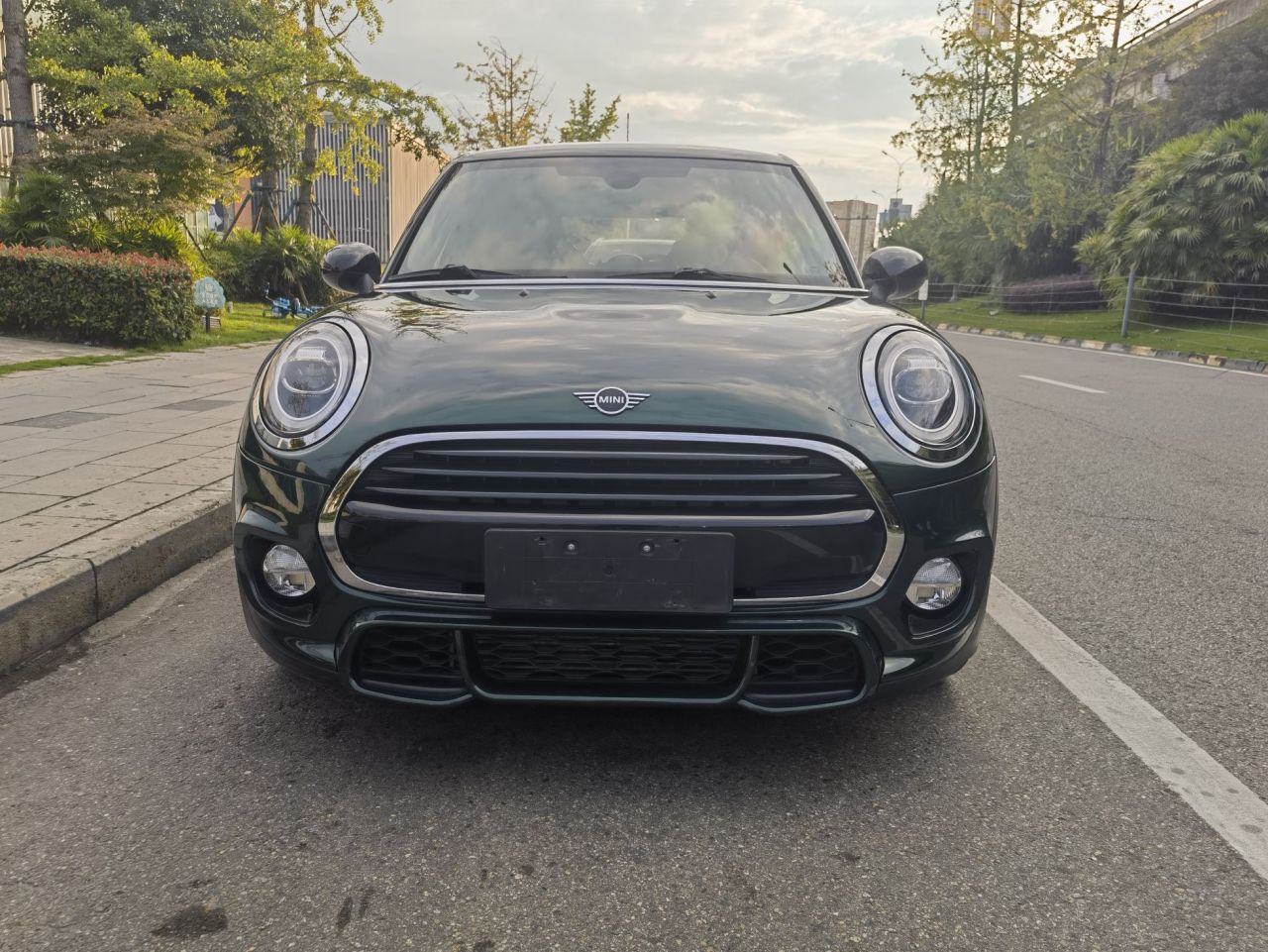 2018 1.5T COOPER 5-Door photo 4